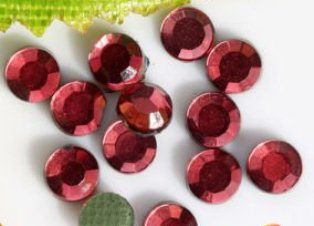 2mm (SS06) SIAM (RUBY) HOT FIX RHINESTONES